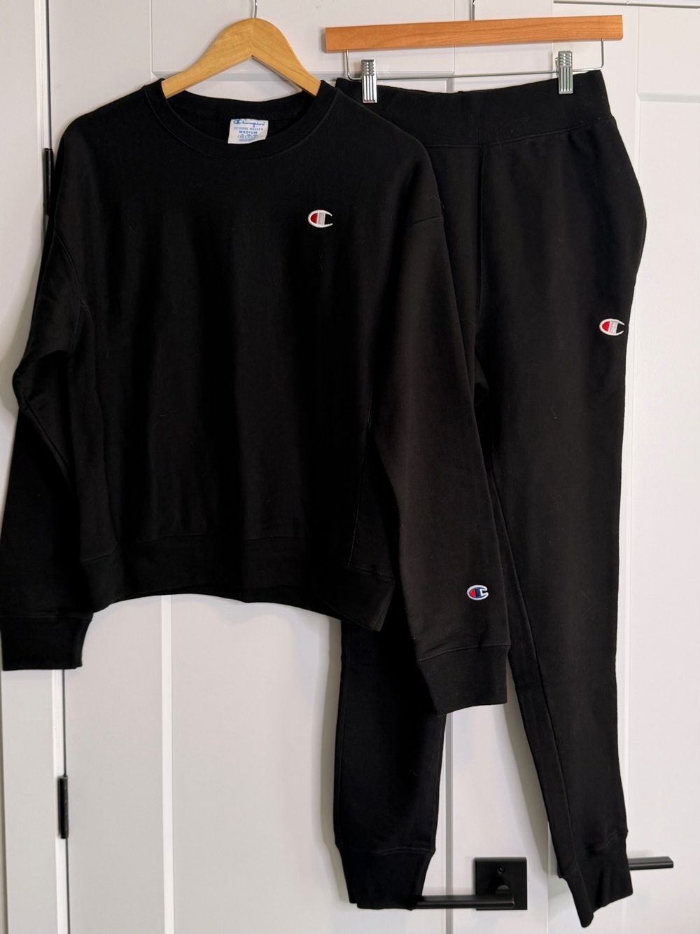 🌟🌟Champion Black Crewneck Sweatshirt and Joggers Set